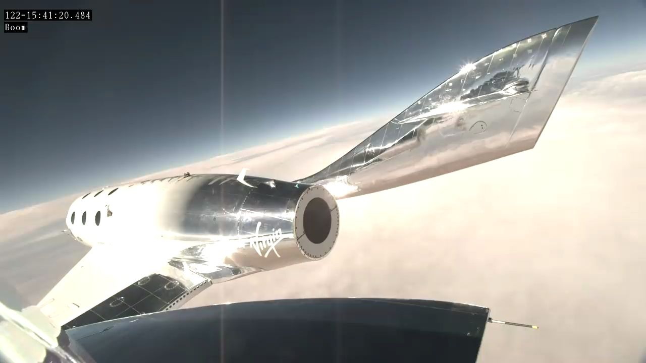 维珍银河二号飞船在新太空港的首飞_哔哩哔哩 (゜-゜)つロ 干杯~-bili