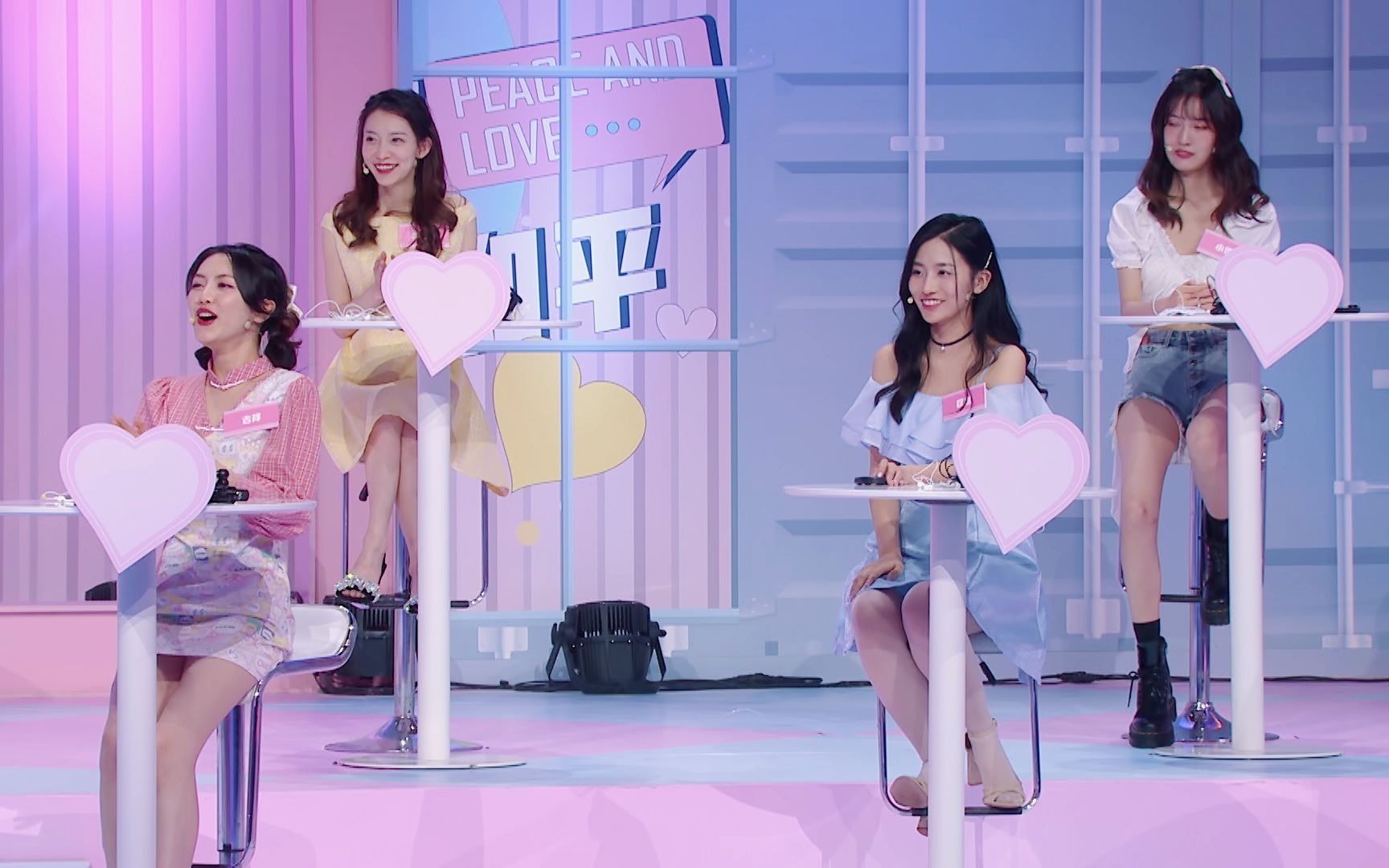 落地成双第二季陈果儿没换cp因为没人开头