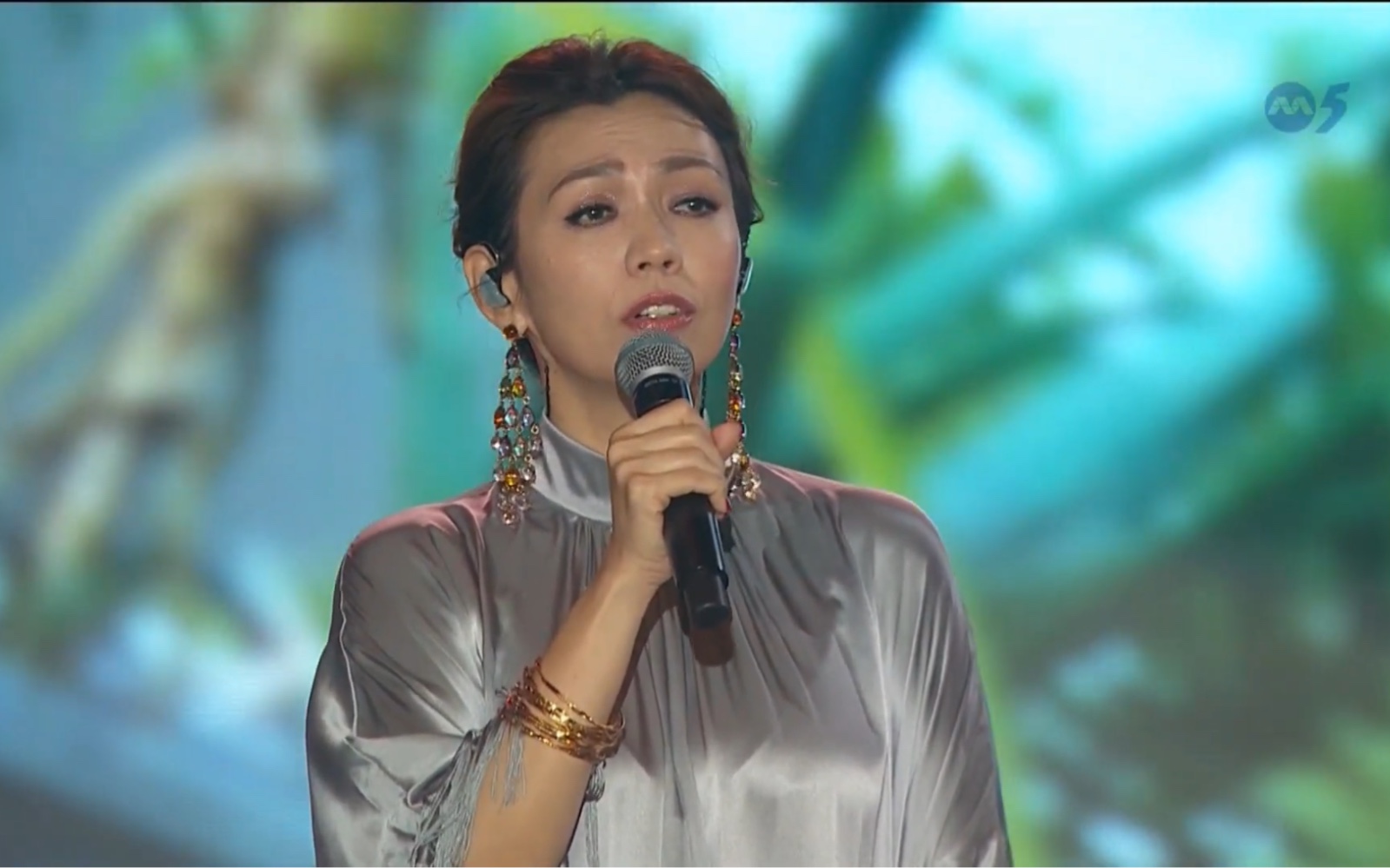 陈洁仪25周年唱新加坡国歌《home》