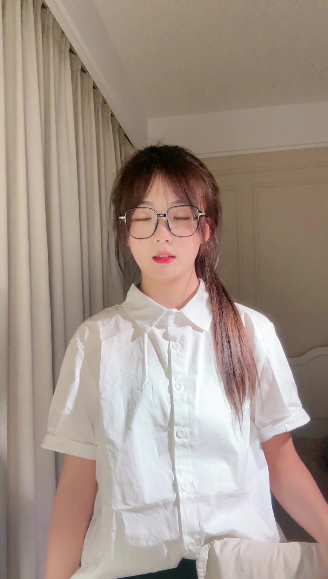 莹莹睡醒了2024-05-14