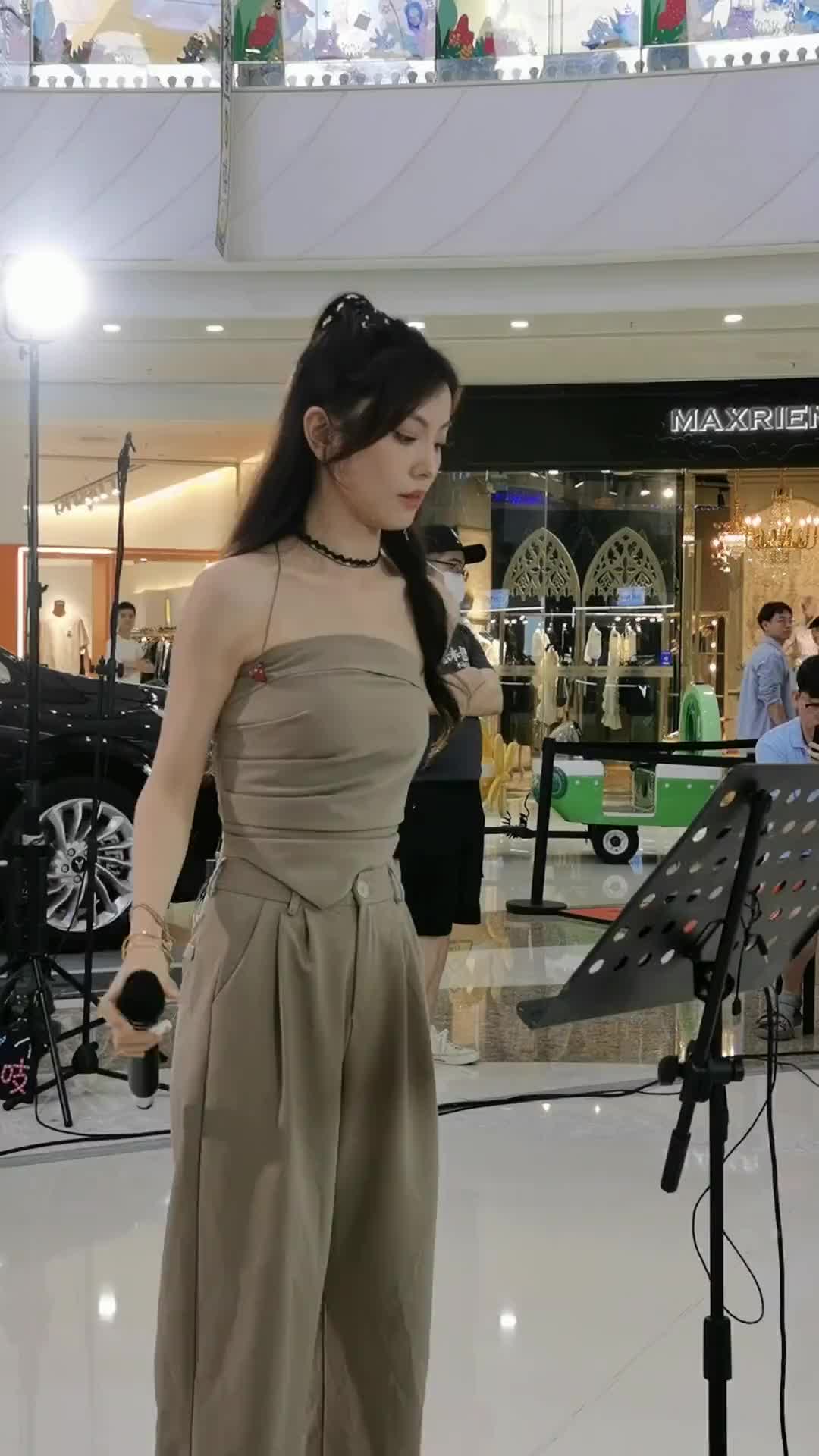 记录双小吱姐姐追梦人片段追梦人路人视角双小吱