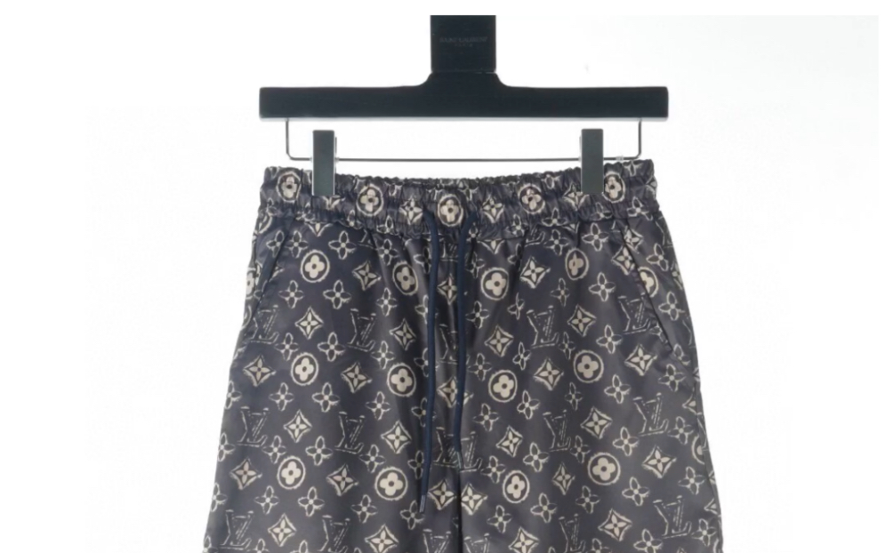 介绍一下高仿louis vuitton路易威登lv 满印老花短裤大元素男女同款