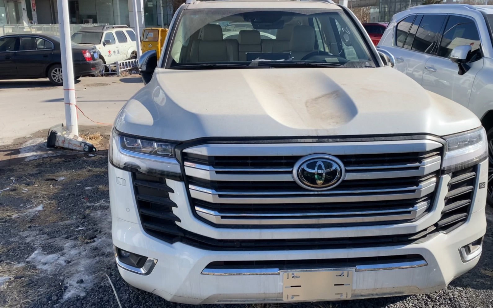 中东版丰田陆地巡洋舰lc300港口价格跌至冰点!