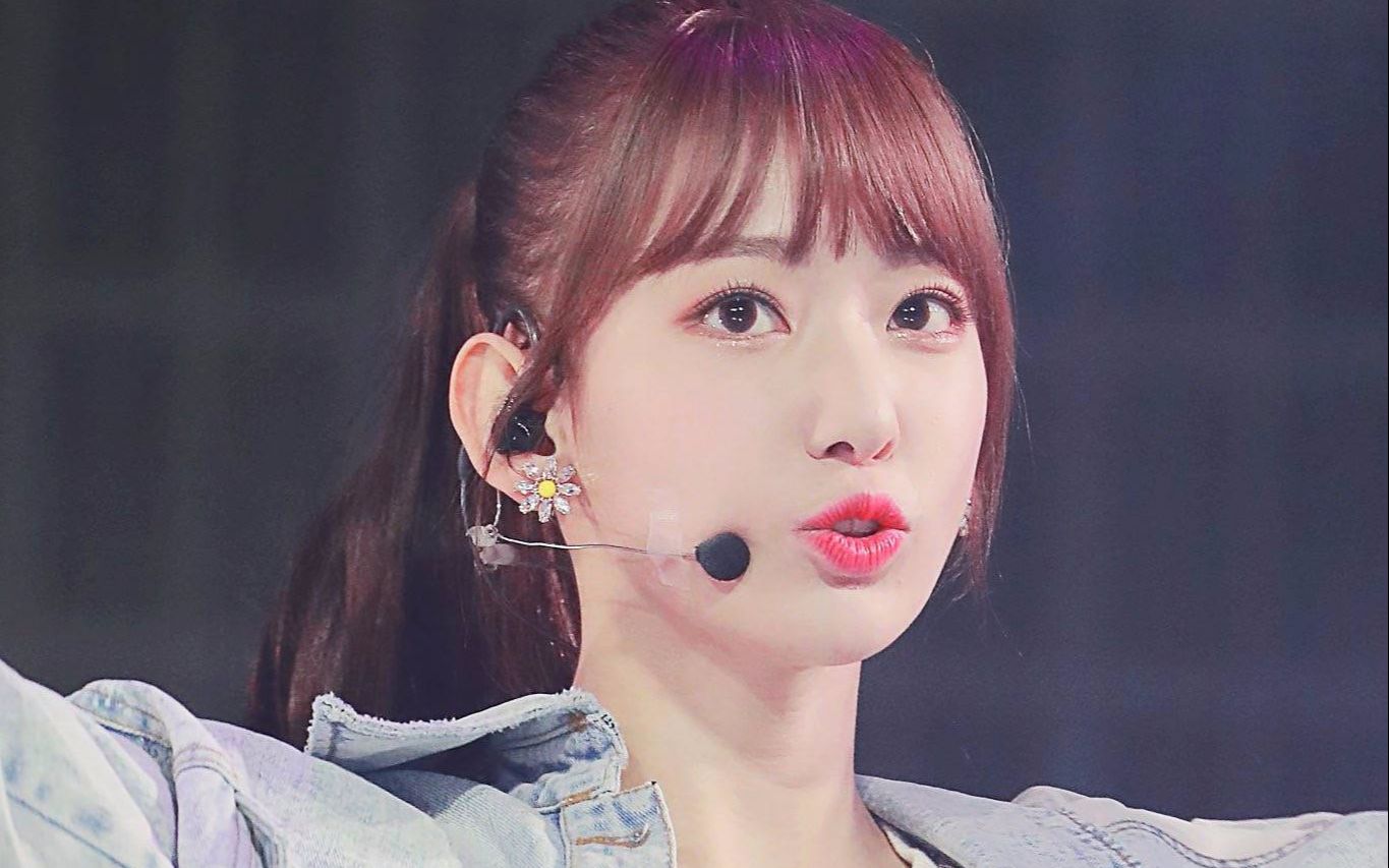 宫脇咲良直拍马尾小樱花也太甜了吧翻跳hot的幸福omy直拍