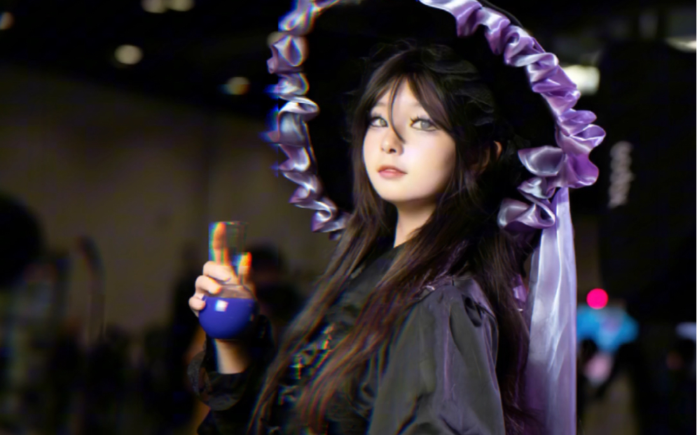 我在惊悚游戏里封神 刘佳仪cos