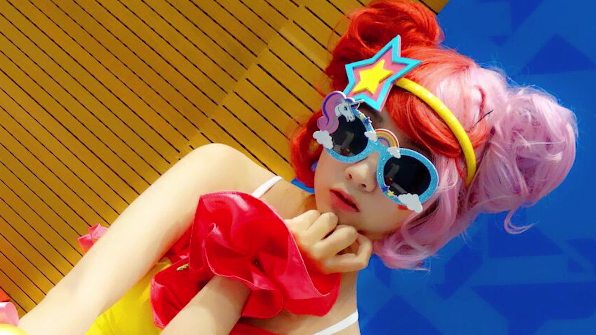 用或其他应用扫描二维码 点赞 emmm第一次上传自己的cos照片合集呐