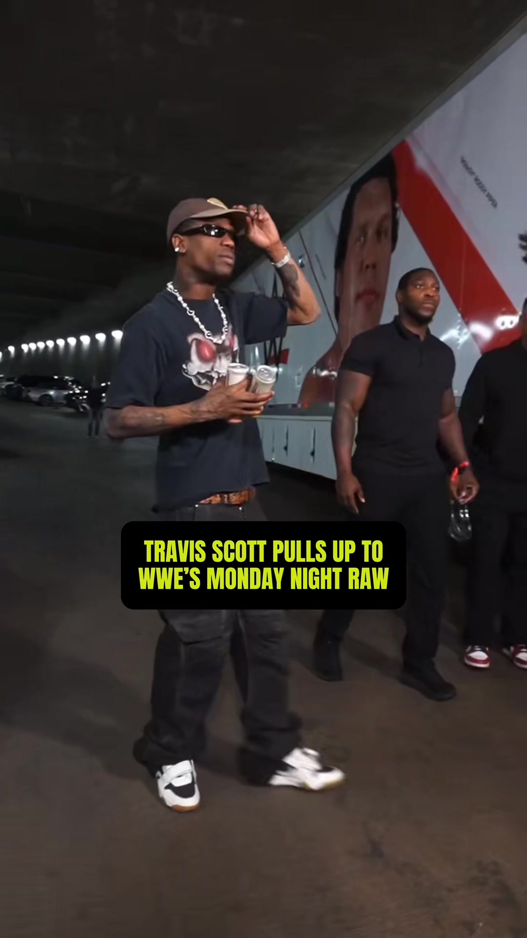 travisscott在休斯顿 #wwe的raw大楼中.#说唱 #嘻哈