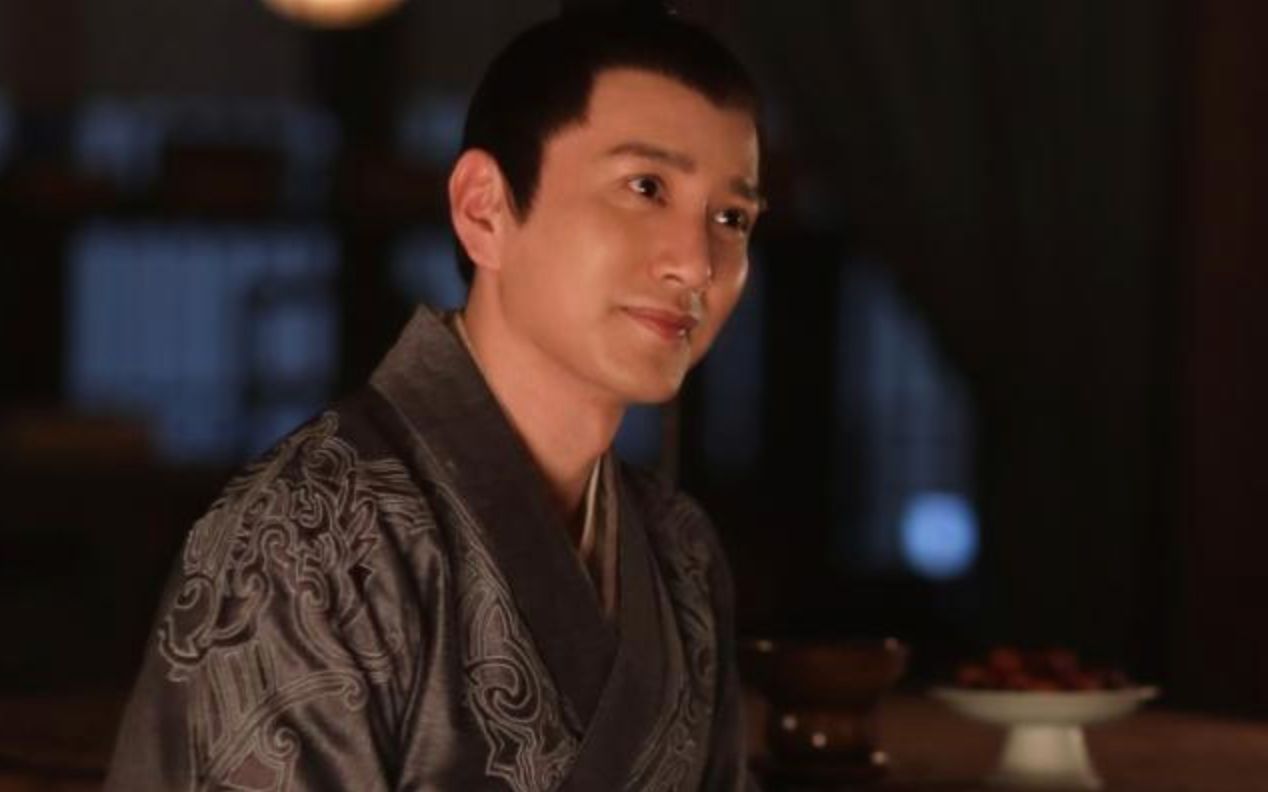 长柏望着明兰,让她一切放心_哔哩哔哩 (゜-゜)つロ 干杯~-bilibili