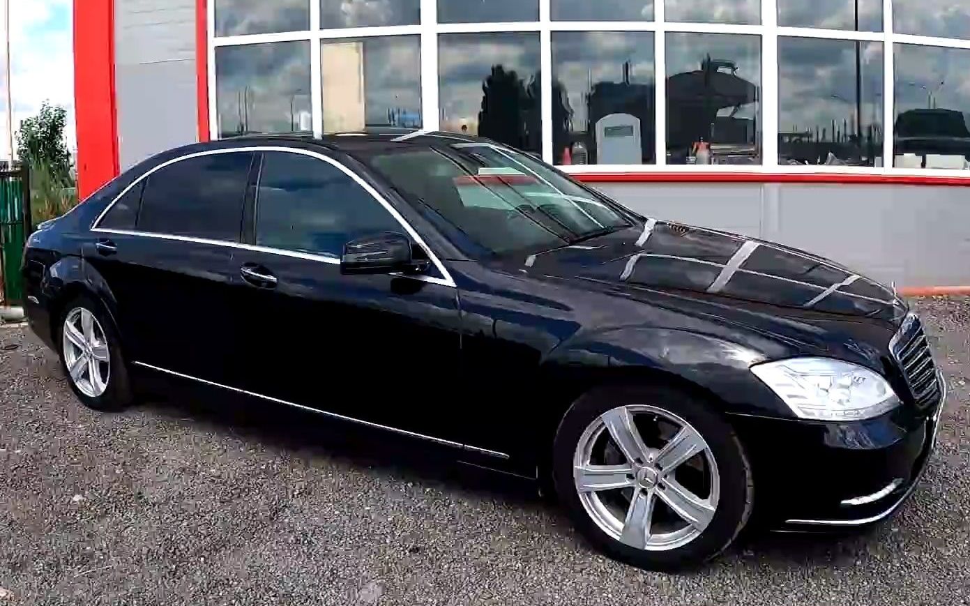 奔驰w221s级s350测评试驾俄语无字幕