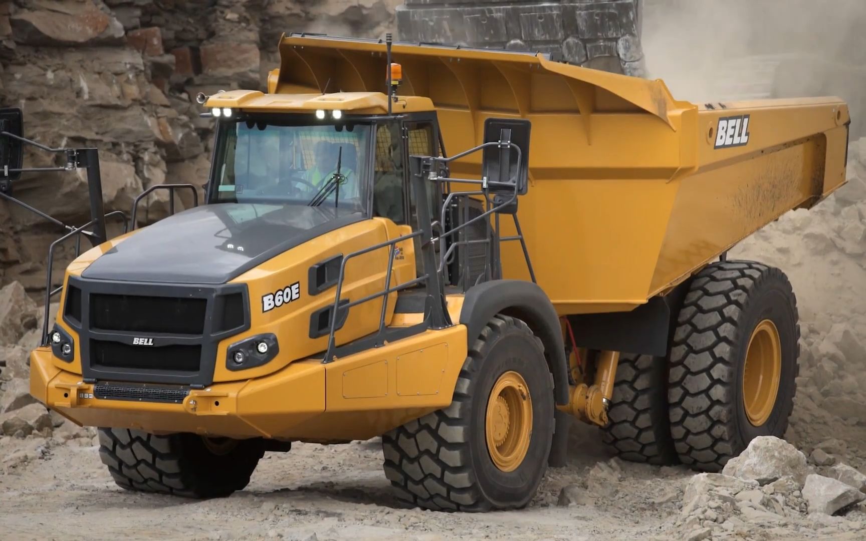 贝尔bell b60e 铰卡自卸车_哔哩哔哩 (゜-゜)つロ 干杯~-bilibili