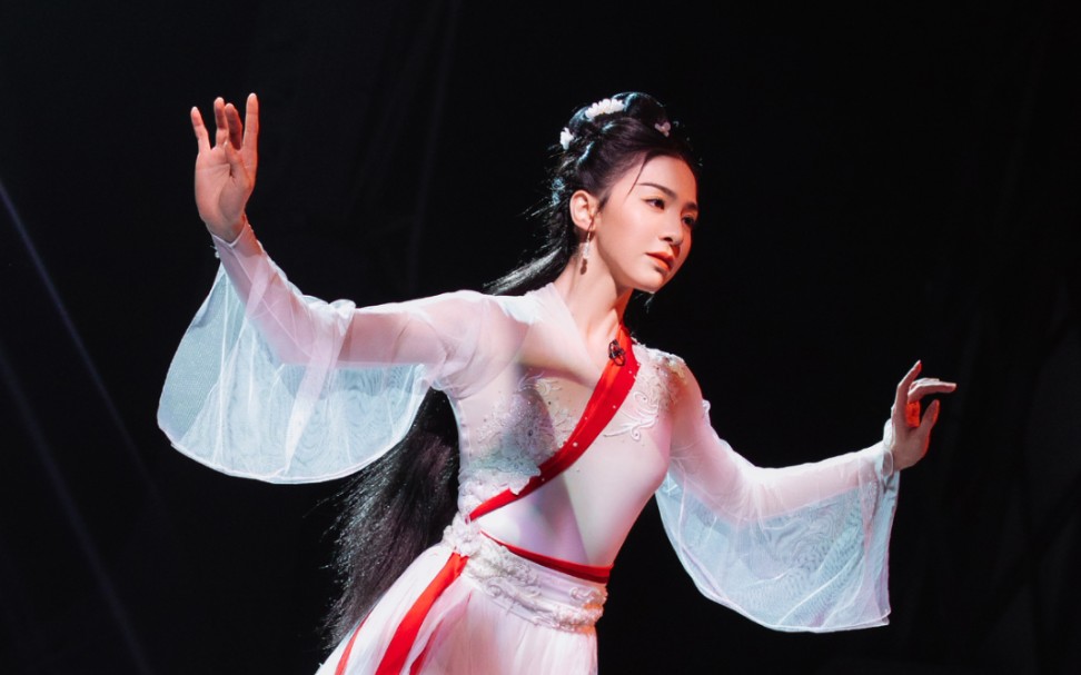 唐诗逸 | 逆水寒 | 官号追星,可恶被它装到了,一些些双向奔赴!