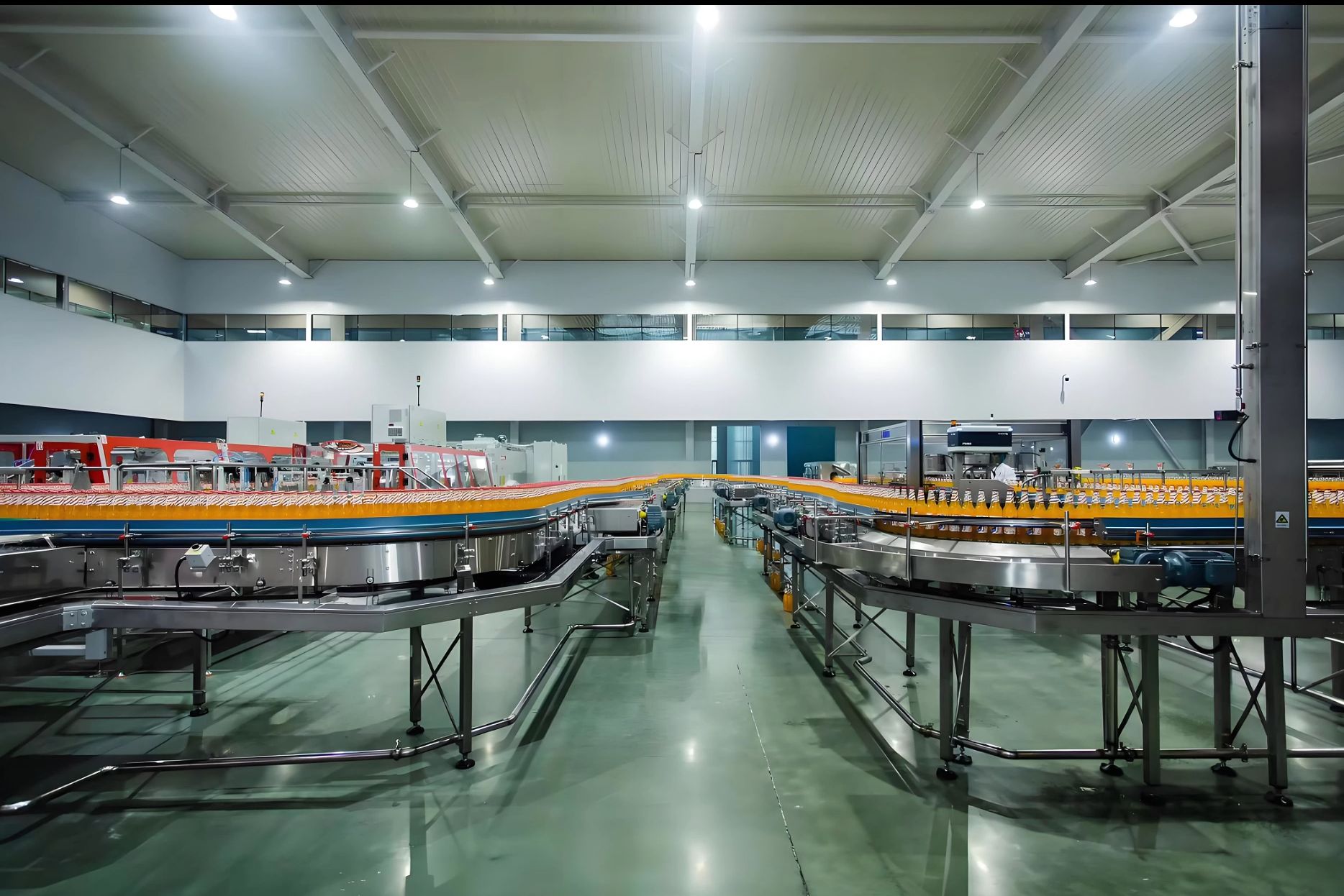 汽水是如何生产出来的 全自动pet瓶含气饮料加工设备 盐汽水灌装设备