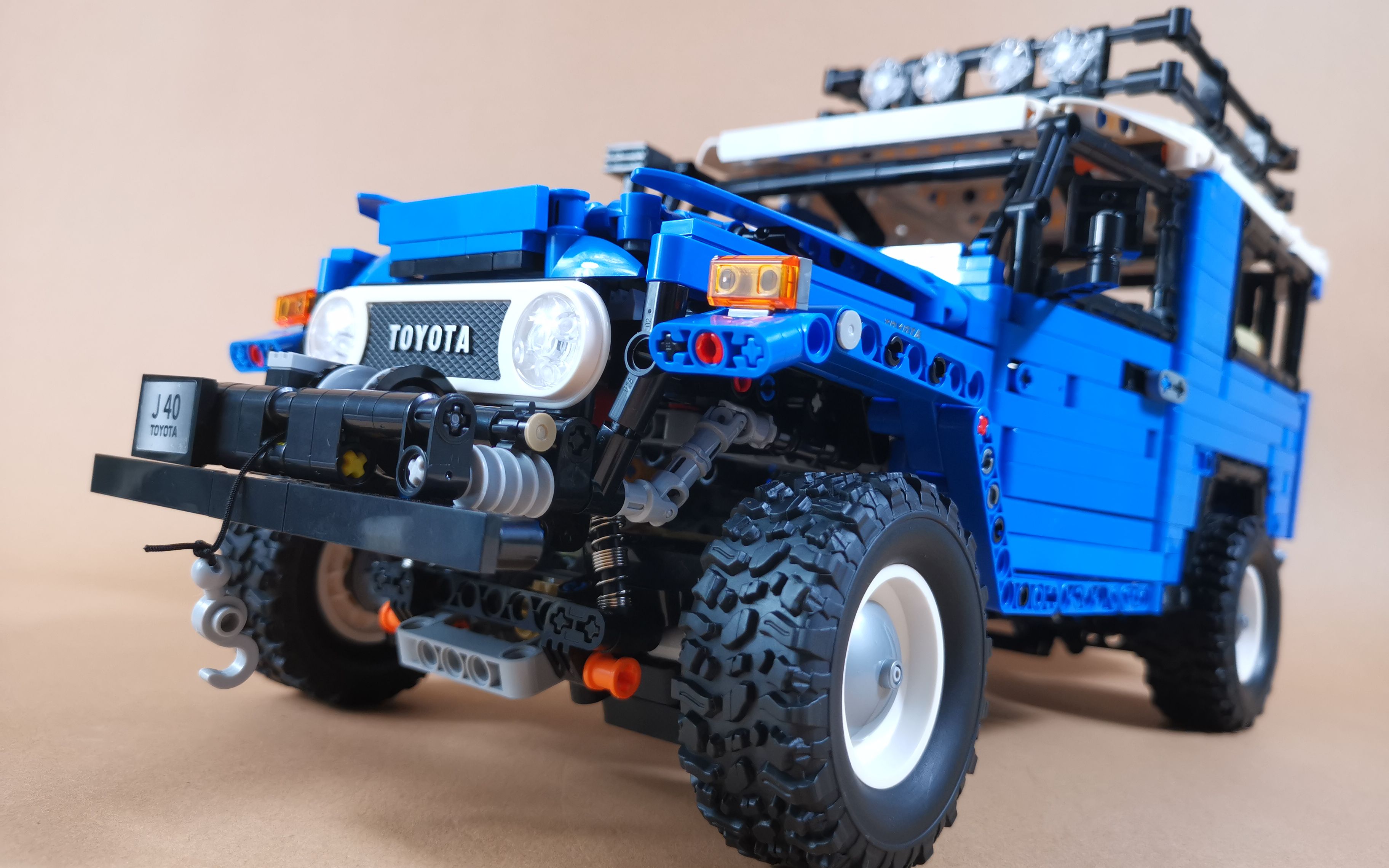 顶级越野车积木模型,悦创积木fj40实测视频_哔哩哔哩 (゜-゜)つロ