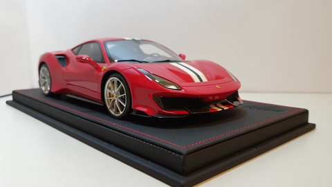 BBR Ferrari F8 Tributo Azzurro La Plata 1/18 Scale_哔哩哔哩_bilibili