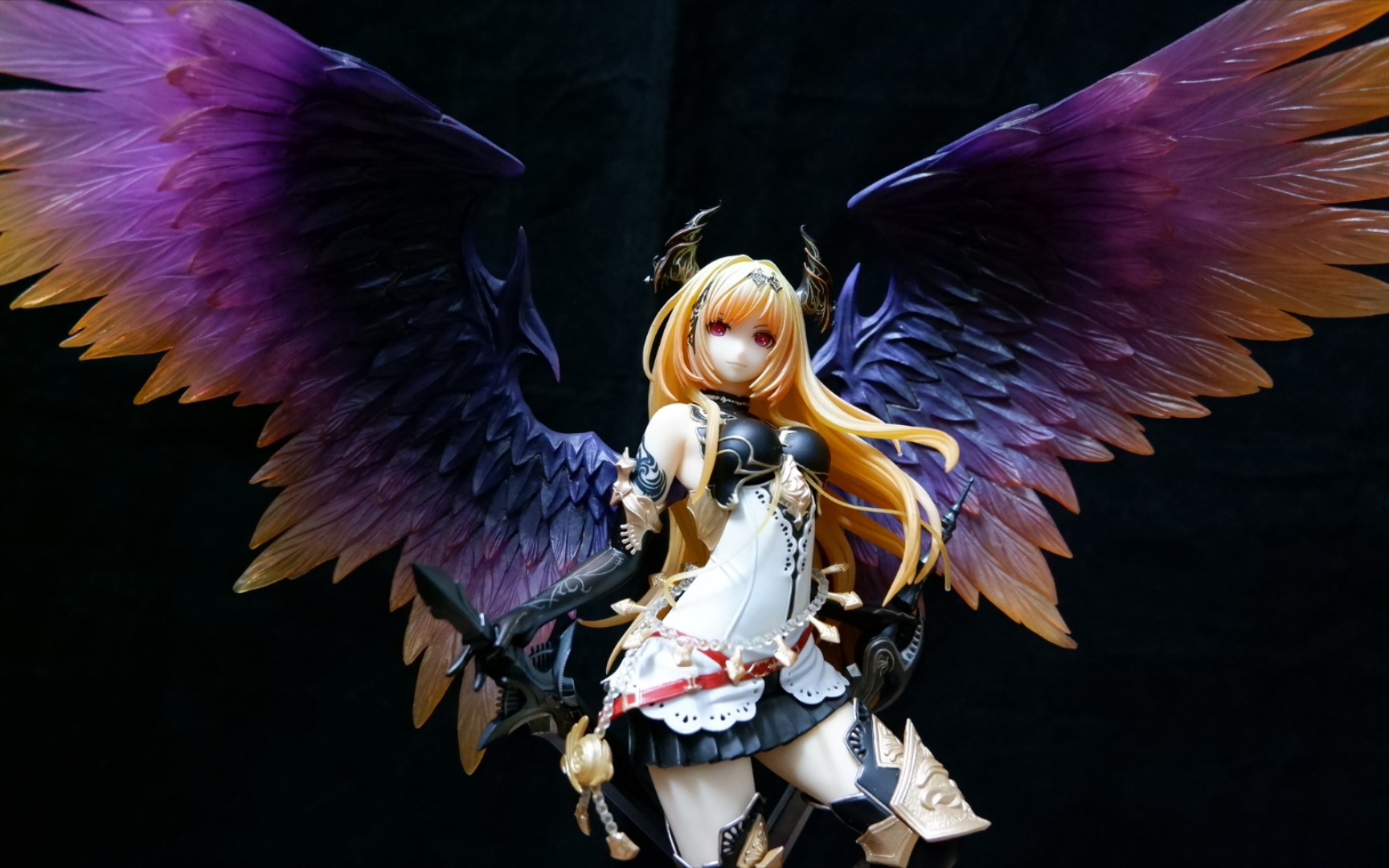 (手办分享)寿屋 神击的巴哈姆特 黑暗天使99奥利维尔 1/8手办_哔哩