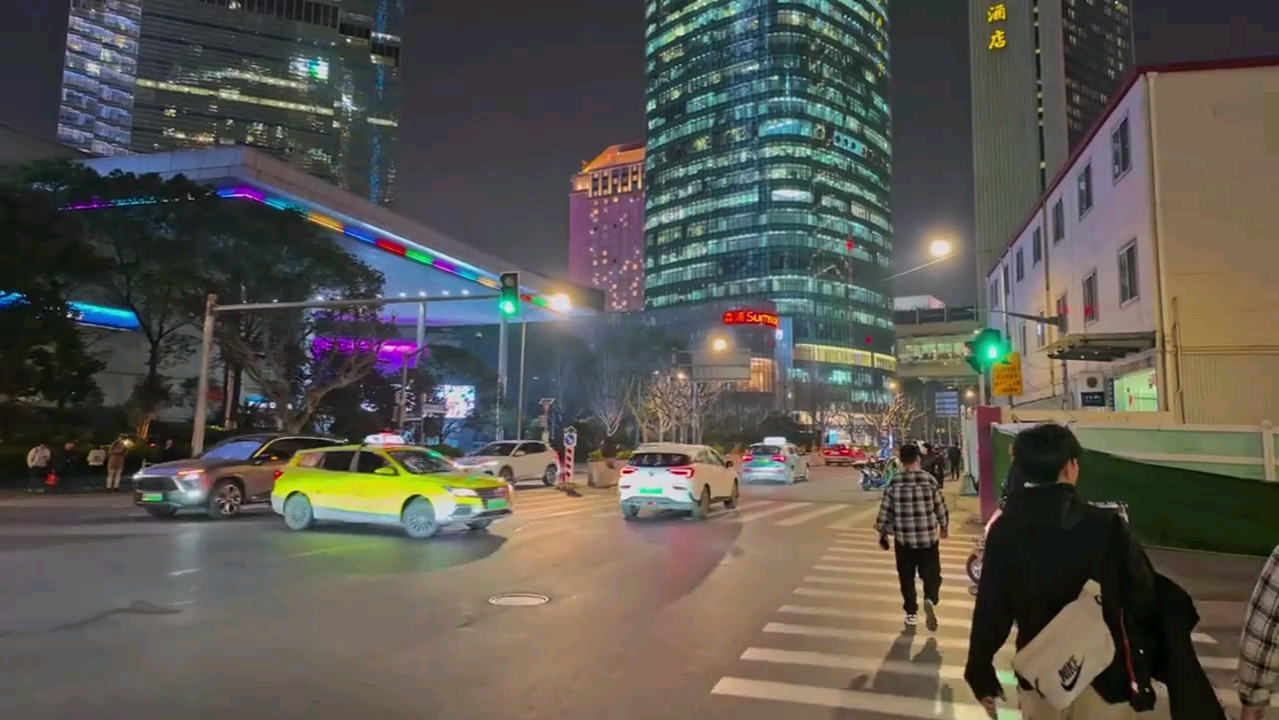 记录生活周日全民骑车的波哥大街头,你今天运动了吗?