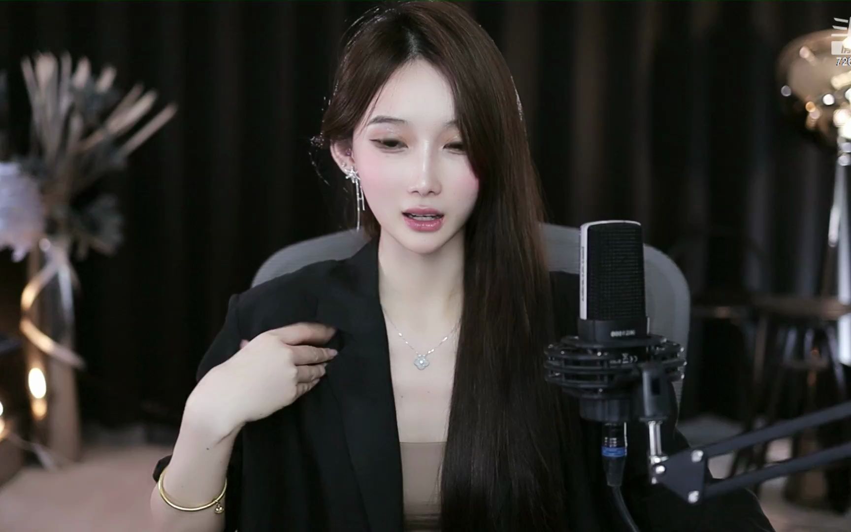 ella亦亦_2023_11_17_01_04