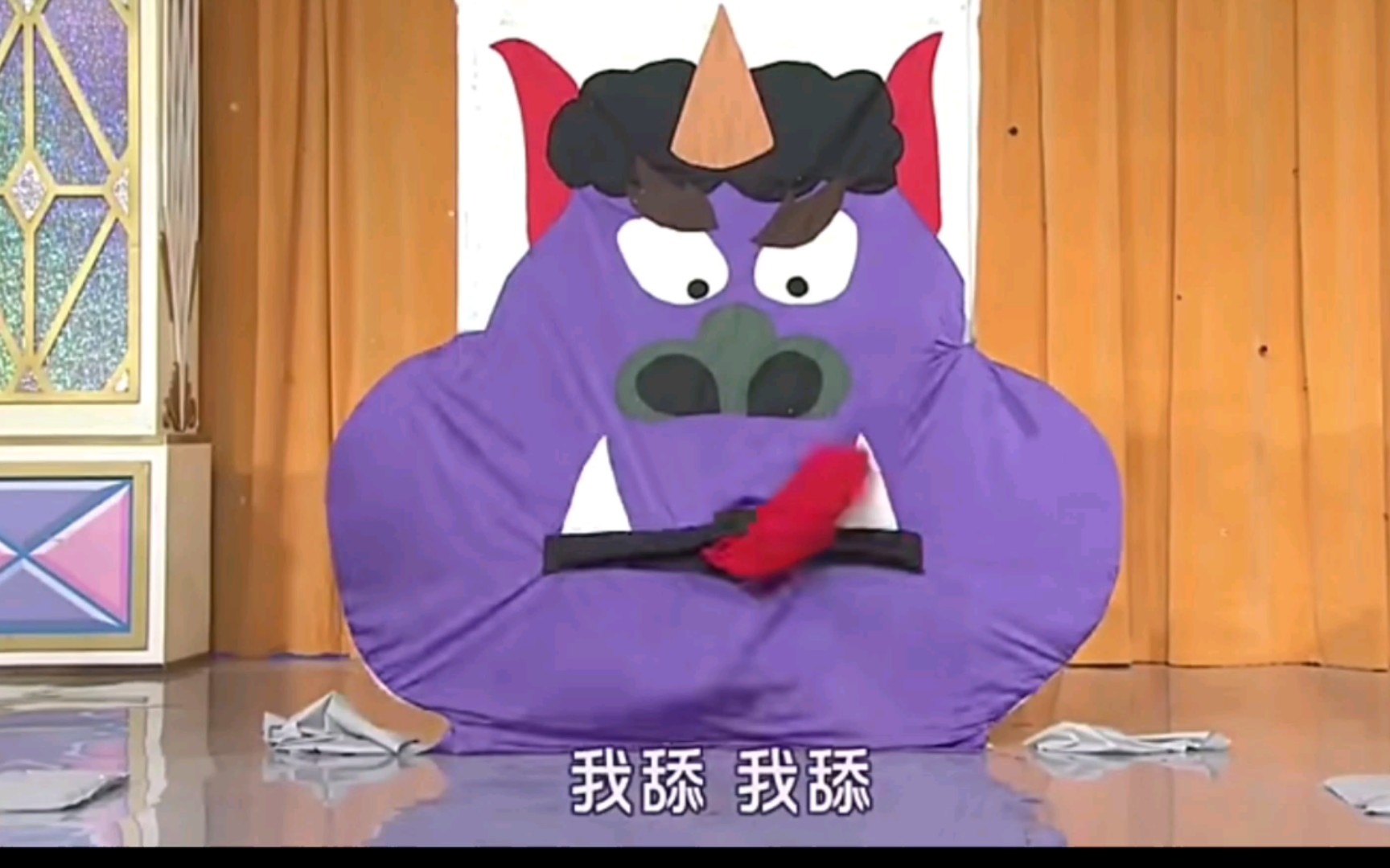 超级变变变桃太郎灭鬼一个人完成了表演也是挺厉害的