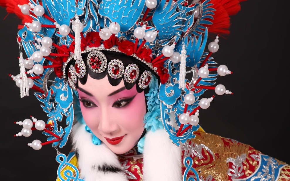 张佳春 | 《百花赠剑》