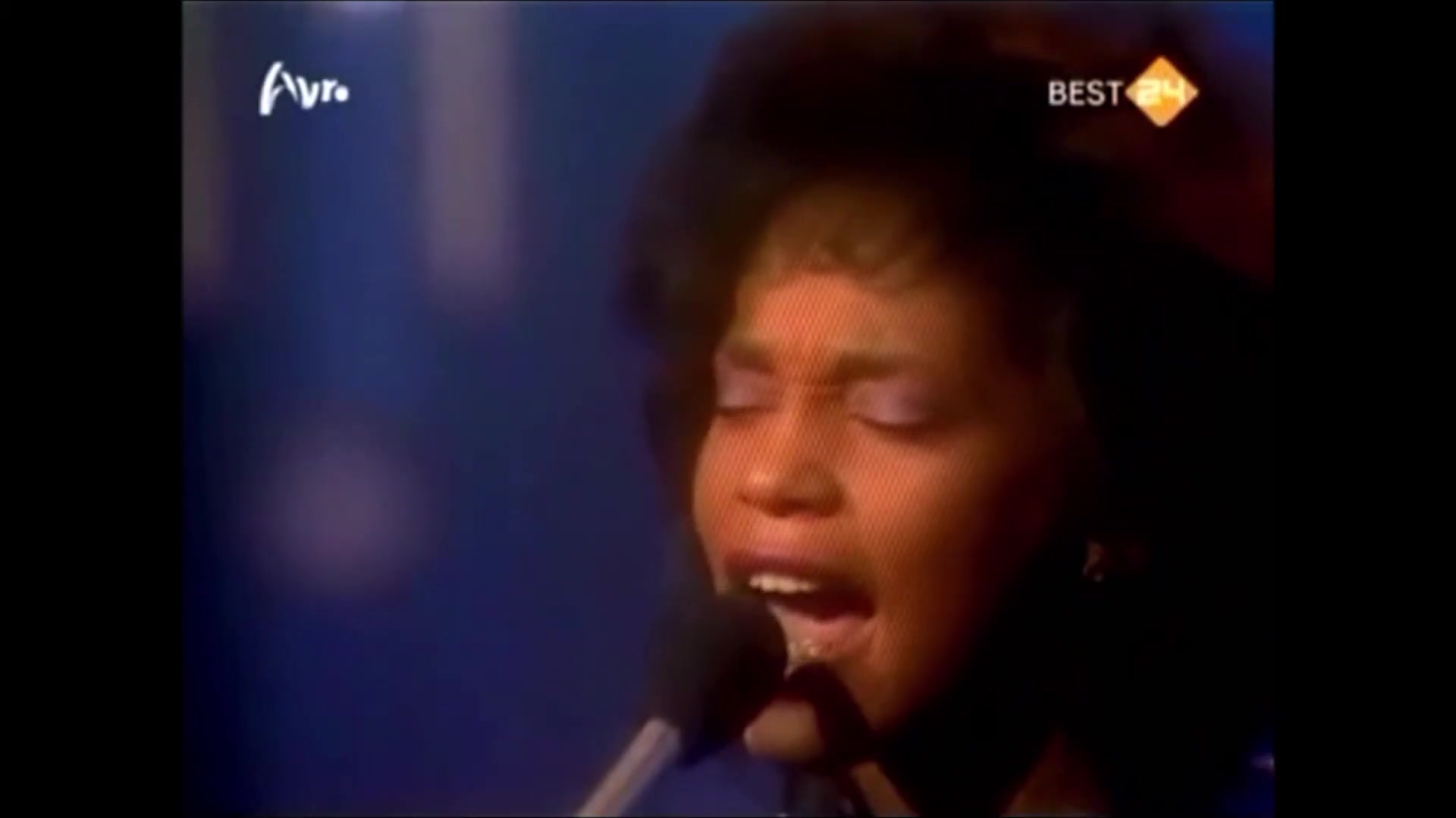 [图]【最伟大的爱】Whitney Houston - Greatest Love Of All (Live Dutch TV Show 1985)