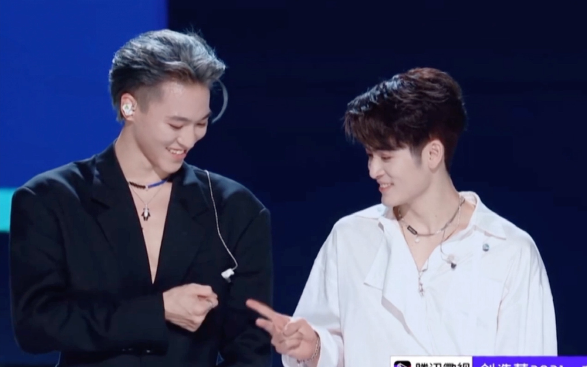 「赞就丸了」都进来看看"小情侣"剪刀石头布吧～力丸赞多_哔哩哔哩