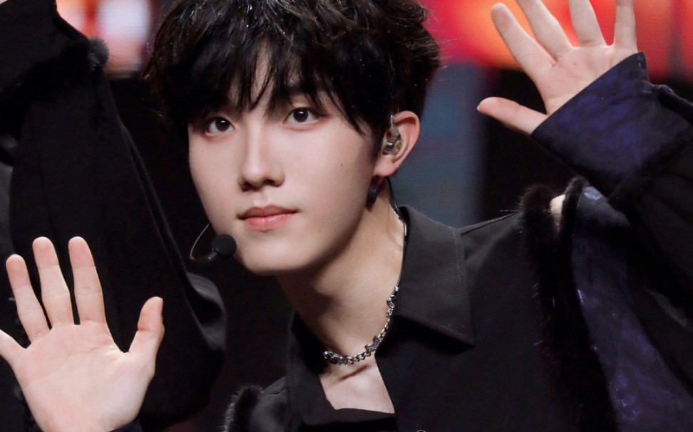 【苏新皓】生于火焰演唱会《泼斯猫》结尾cut 你的小猫正在向你招手呀