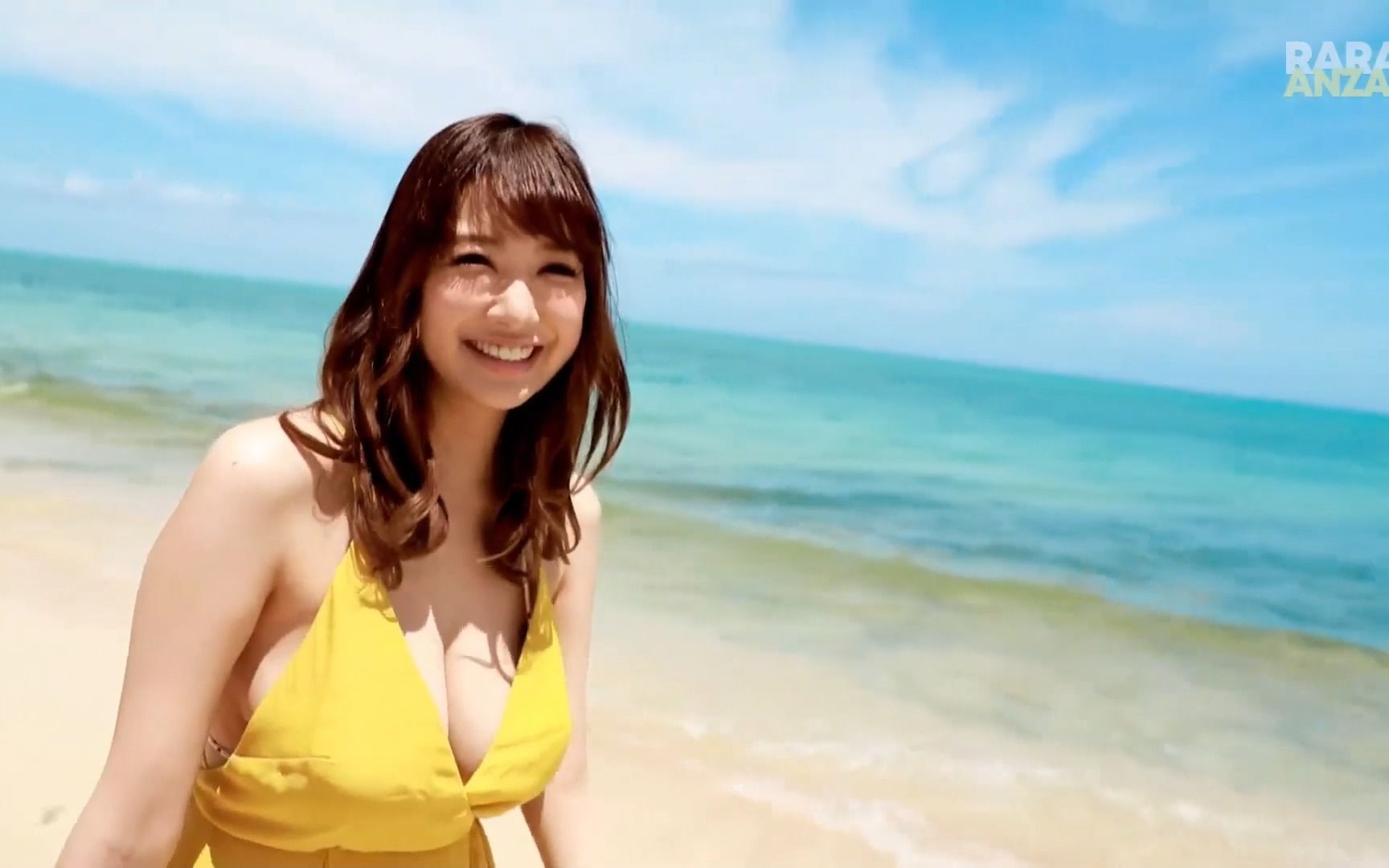 Rara Anzai (安斋拉拉 ) 海边写真哔哩哔哩bilibili