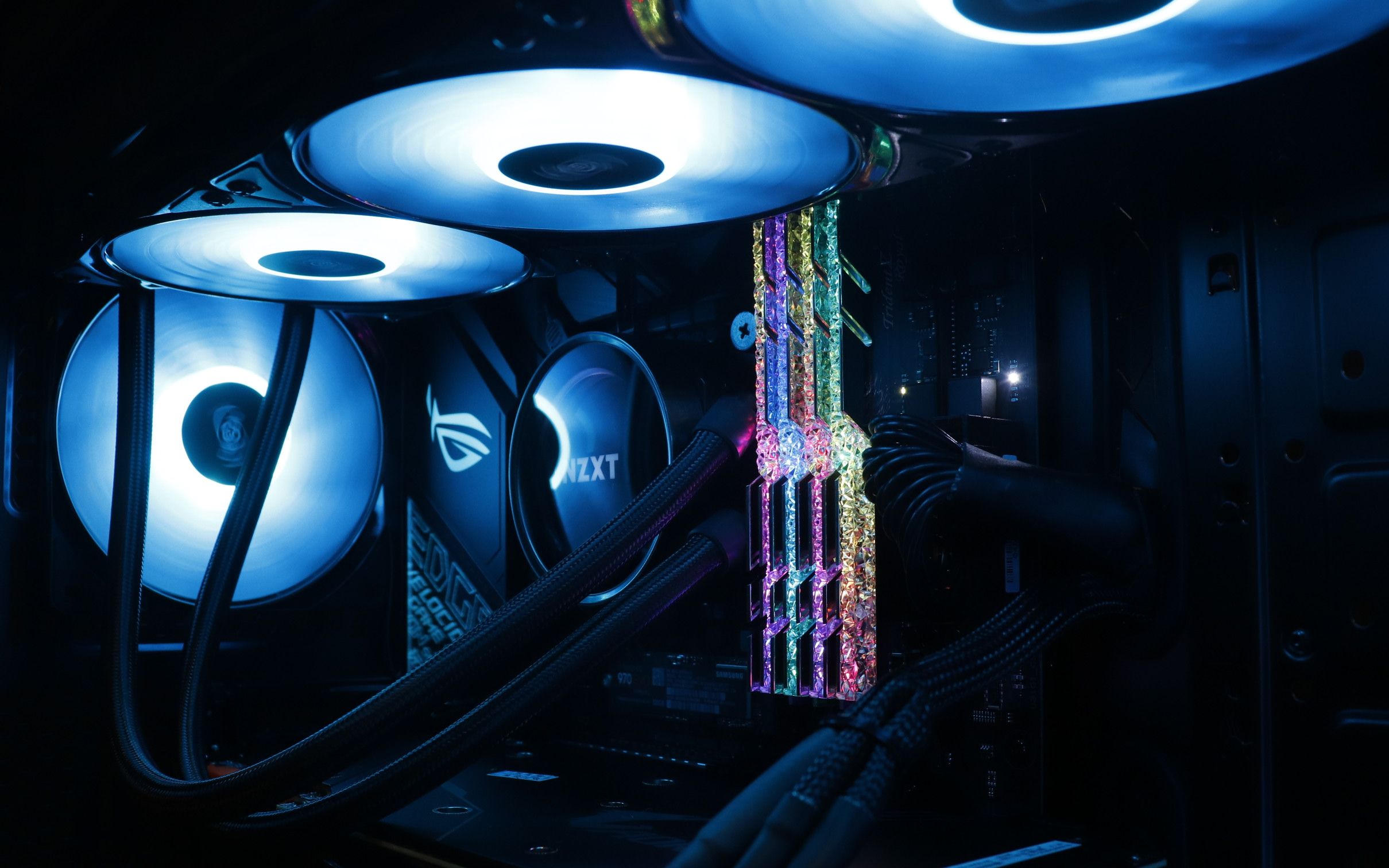 钢铁侠定制主题机箱炫酷一体式水冷pc游戏主机