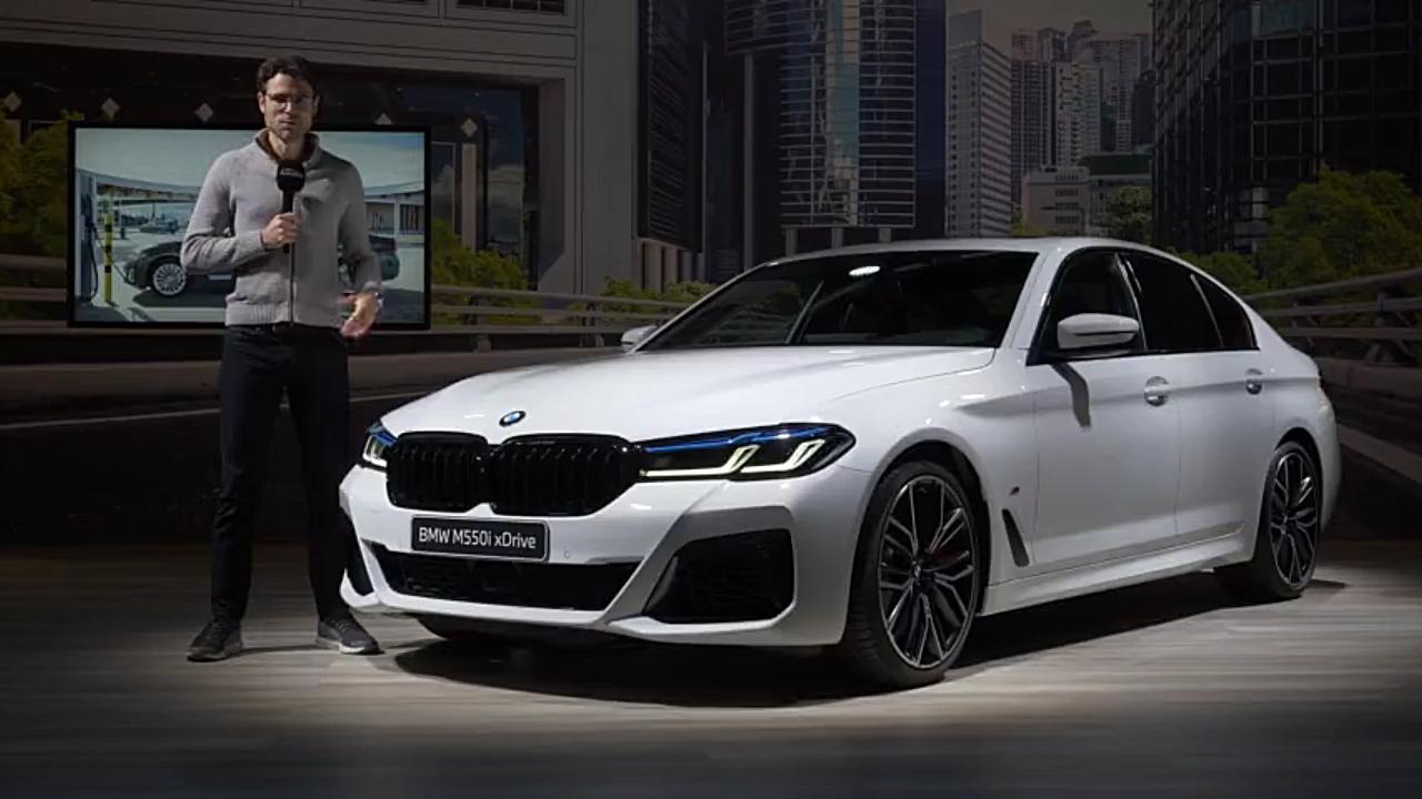 2021宝马540ivs550i