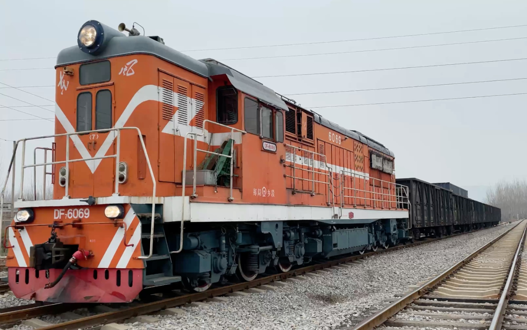 df7b:我偏不走正线就要侧线通过 怎么滴 4k 60fps.