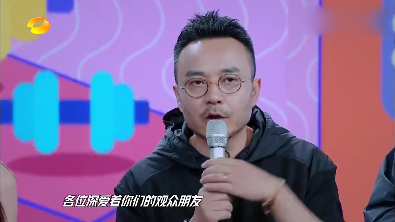 年过半百的冻龄女明星:温碧霞青春未改容颜依旧,李若彤尽显老态哔哩哔哩bilibili