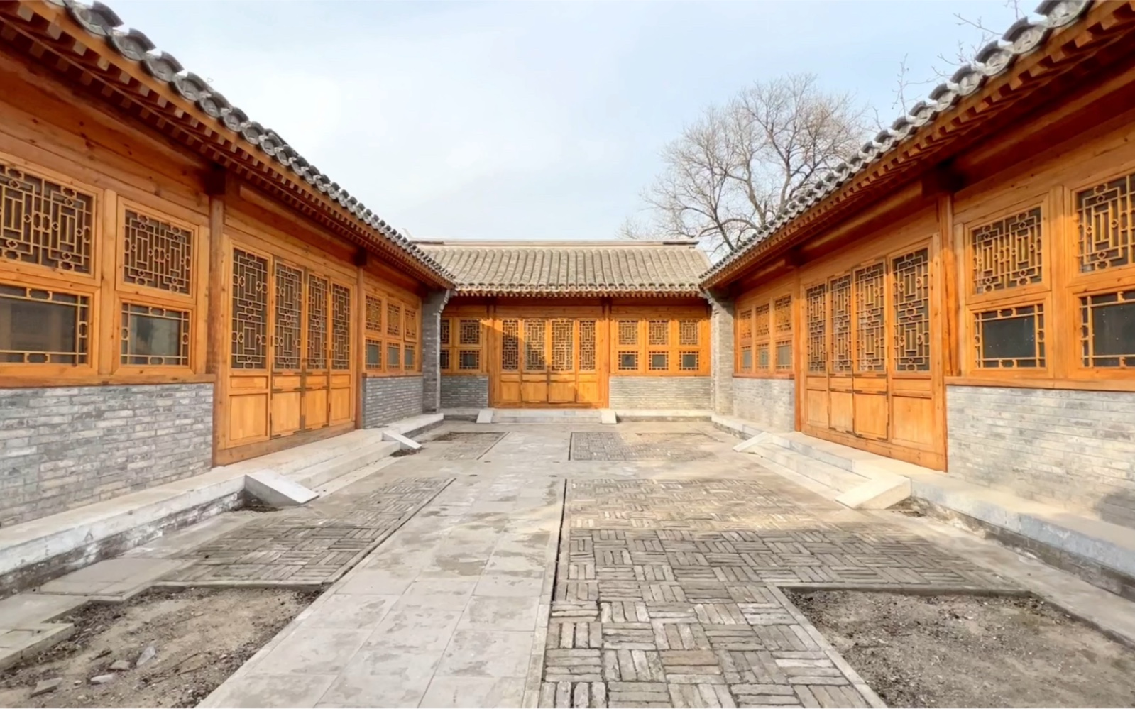 南锣鼓巷620平米正座两进四合院您看它标准不?