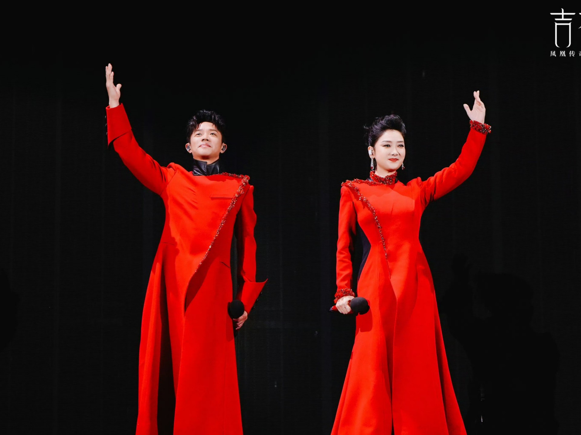 《最炫民族风》凤凰传奇 现场live