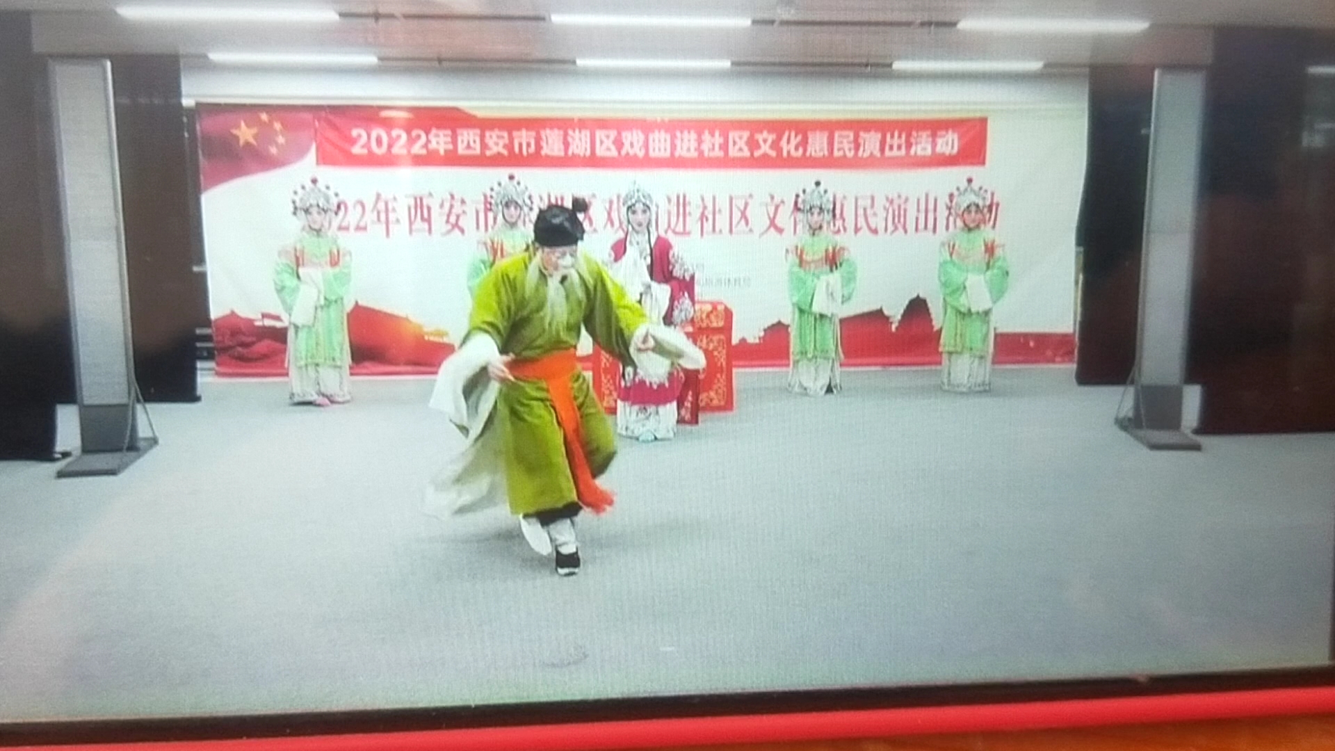 [图]西安市豫剧团优秀青年演员杜星星《三哭殿》选段“一听说秦英儿打死人命”