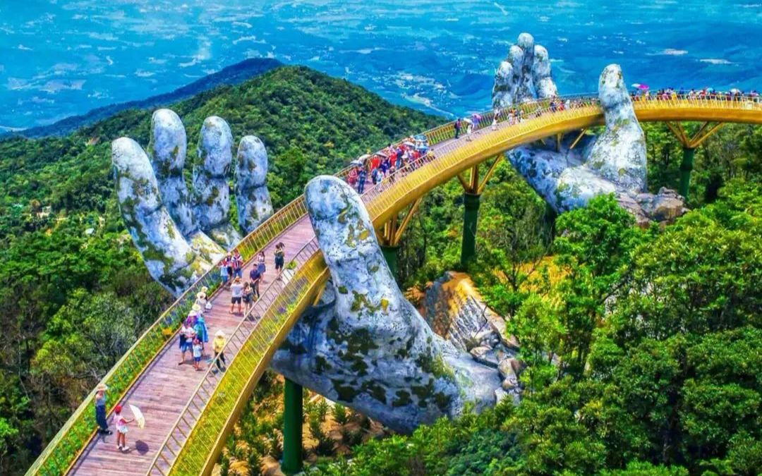 越南佛手桥爆红网络仿佛如来神掌从天而降耗资约136万人民币