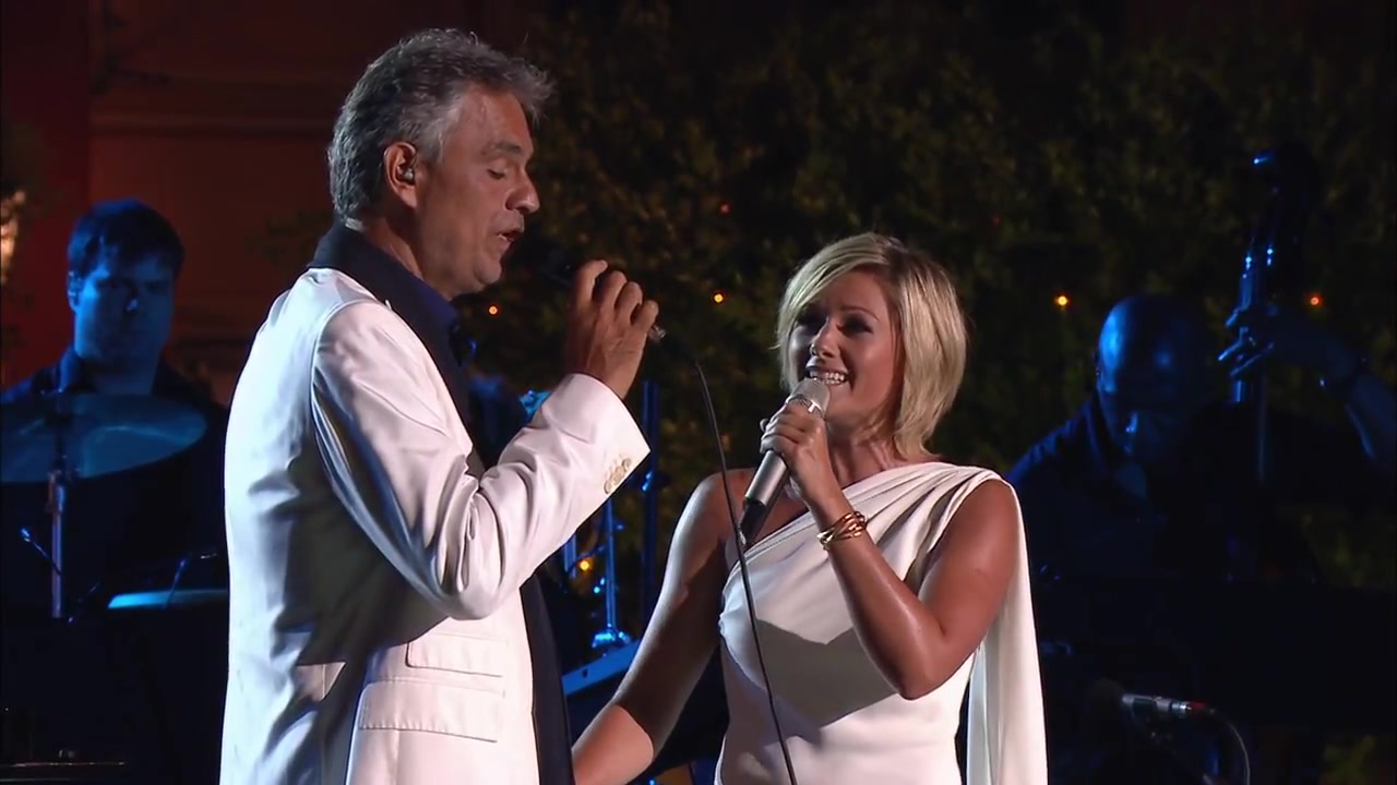 [图]Andrea Bocelli & Helene Fischer -When I Fall In Love - Live _ 2012