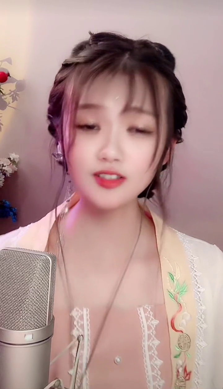 相思真人真唱香草版音乐这是你的青春吗