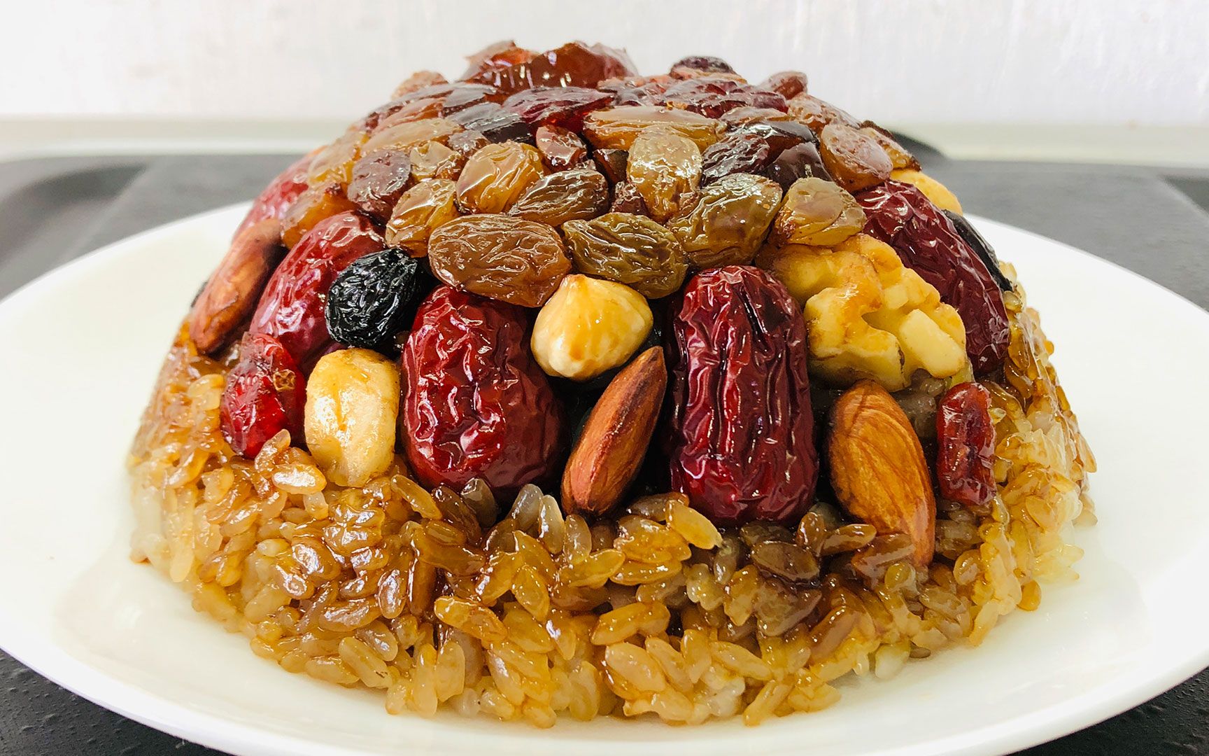 年夜饭上的红糖八宝饭,做法简单,软糯香甜用料足,寓意团团圆圆_哔哩