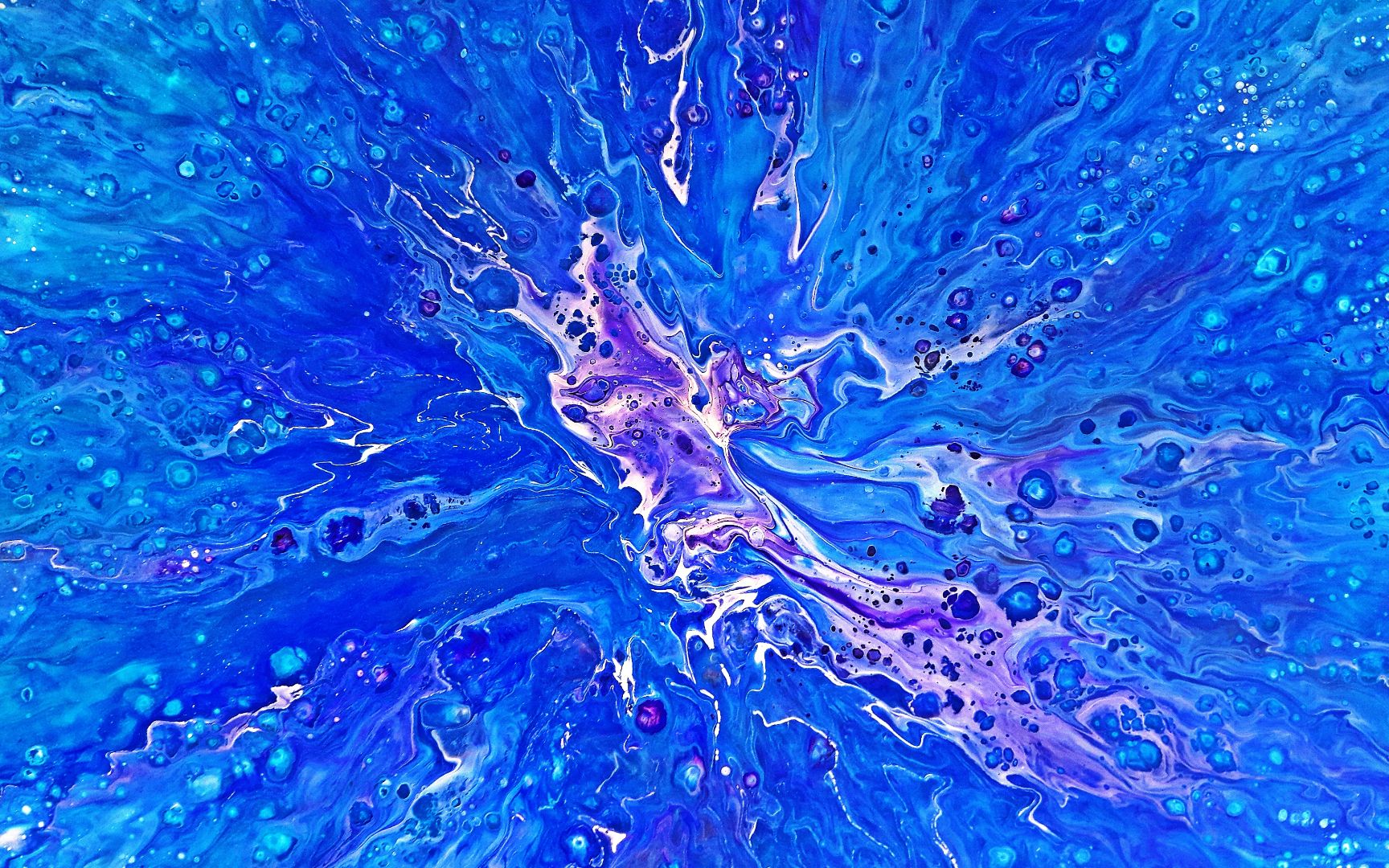 比冬天要冷漠的蓝色 | 流体艺术