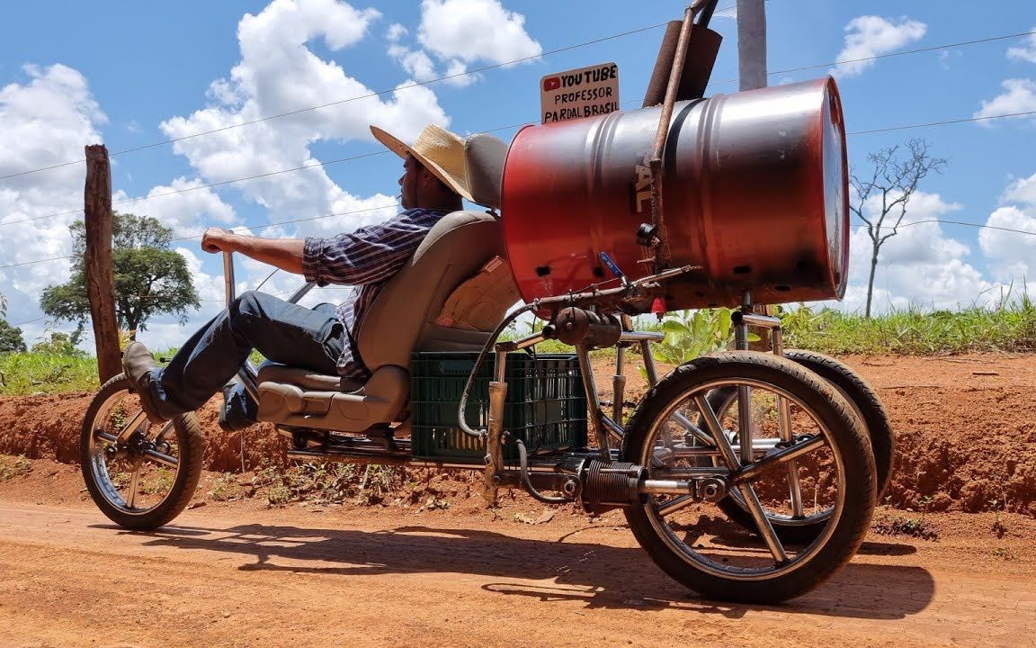 三轮车安装蒸汽系统,成功解放双腿,饿了还能烤串