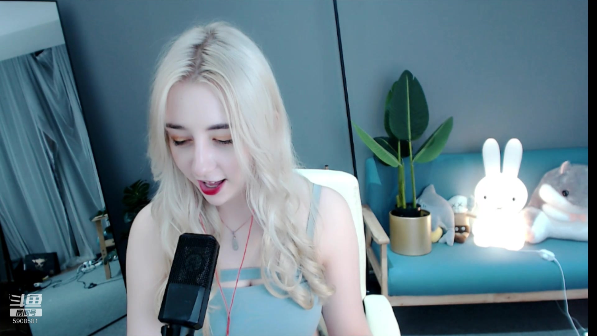 斗鱼俄罗斯毛妹alice性感颜值主播7.13直播录像_哔哩哔哩_bilibili
