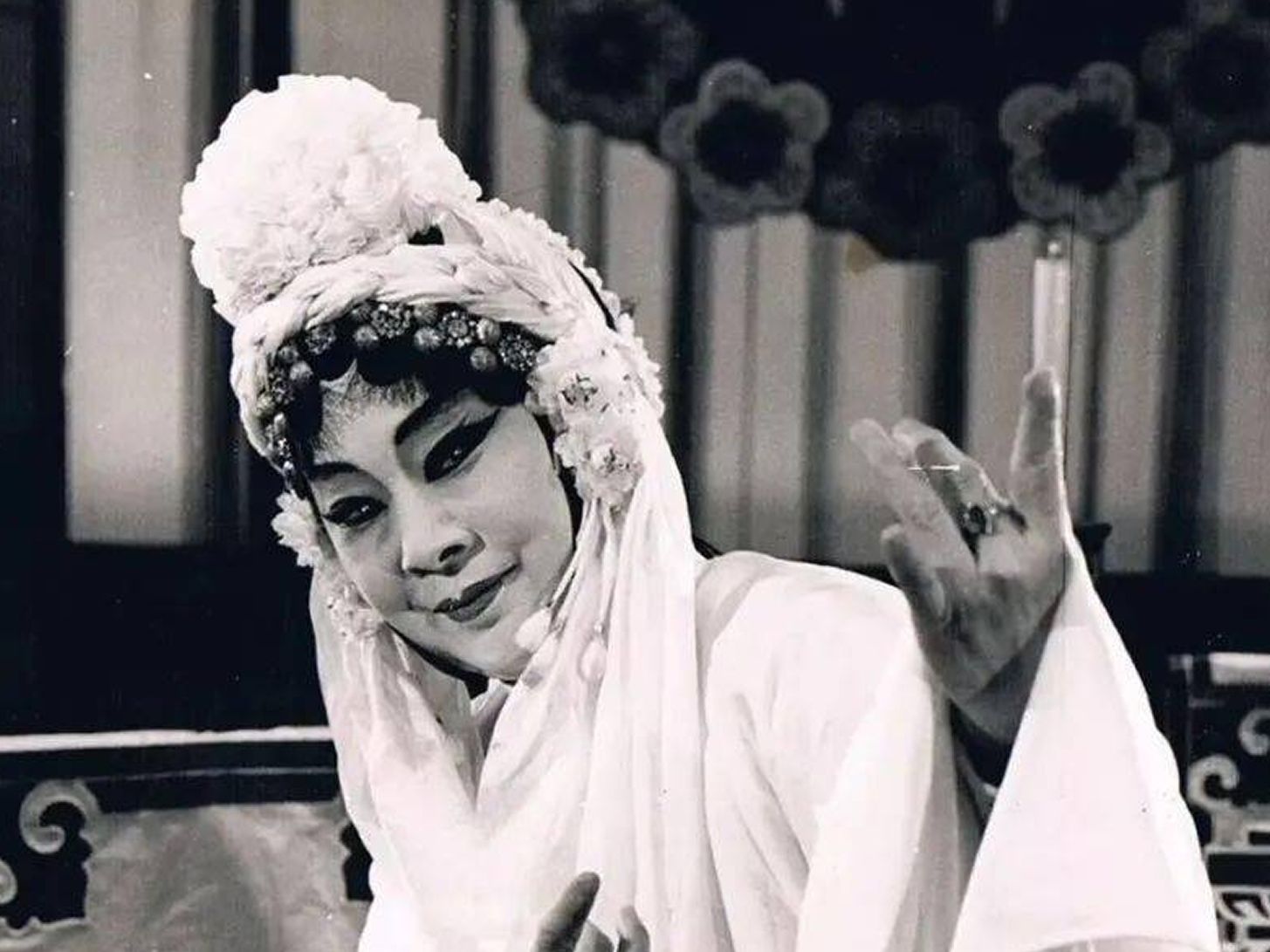 [豫剧]阎立品-秦雪梅-哭灵(新版)