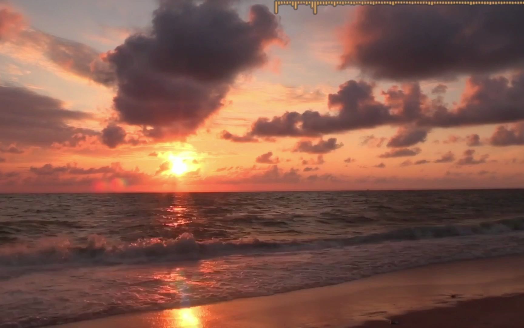 夕潮钢琴曲与海潮声相伴~夕阳下的潮水,沉思中的沙滩哔哩哔哩bilibili