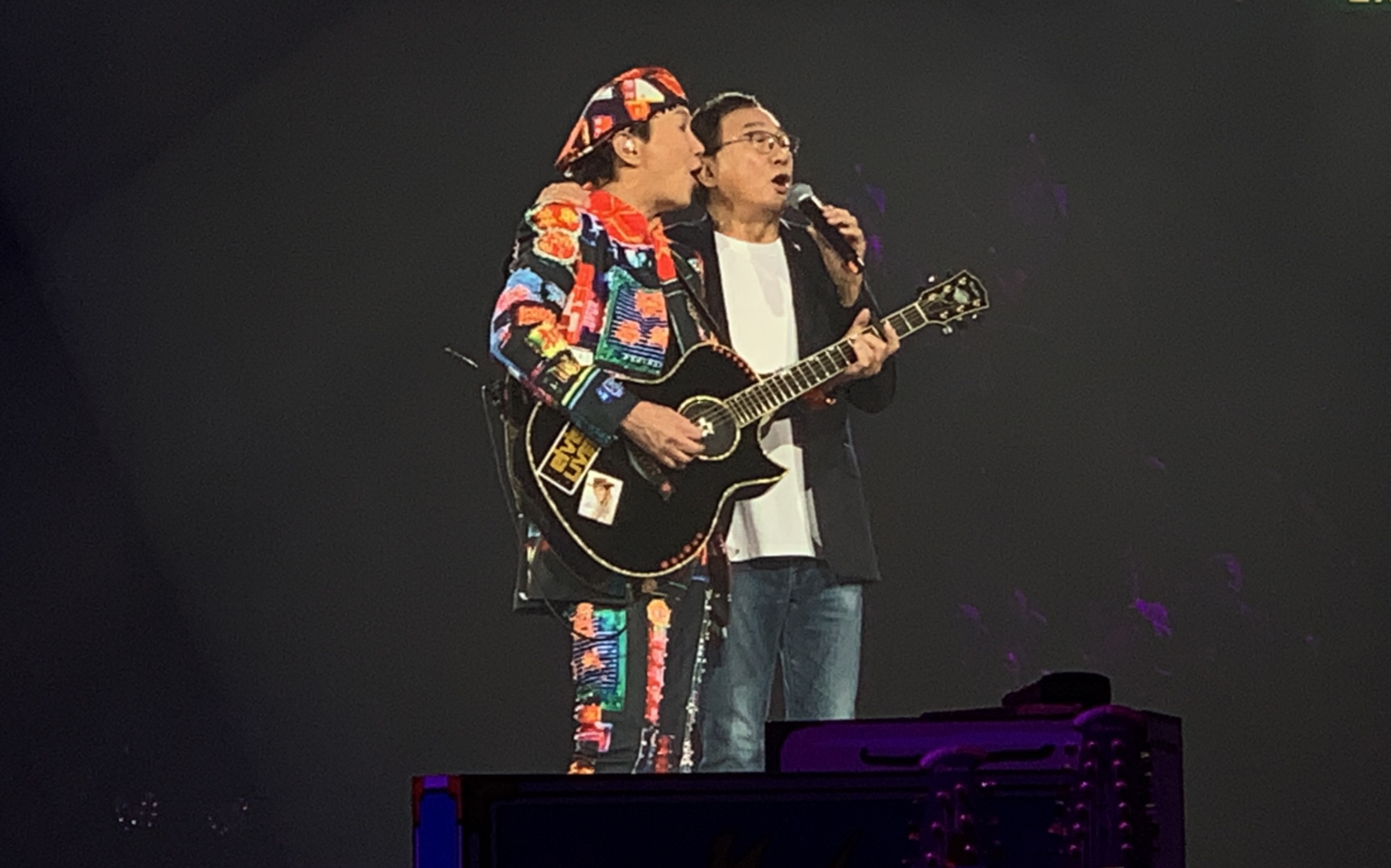 【许冠杰】4.8 红馆演唱会 嘉宾-许冠文