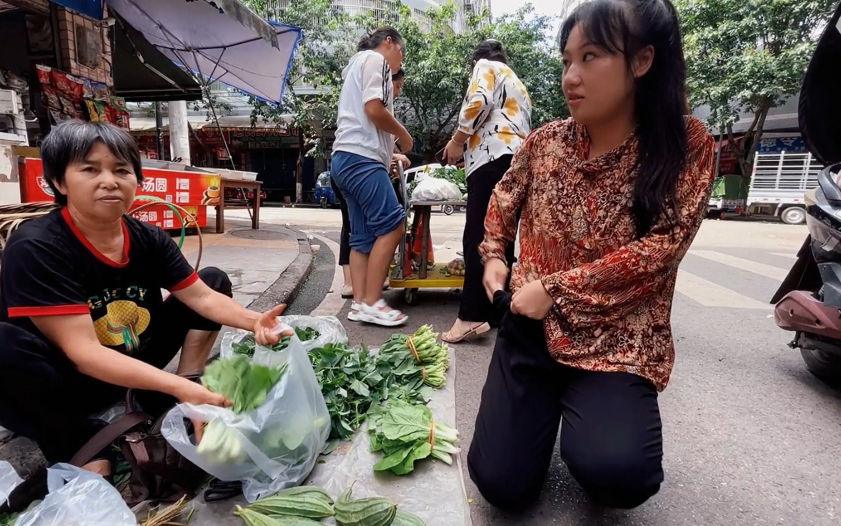 卖菜奶奶都叫我姐妹