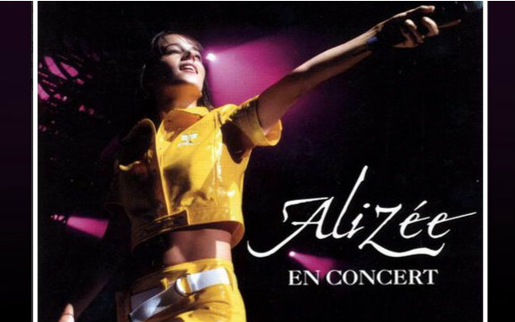 [图]艾莉婕(Alizee)2004个人首场演唱会