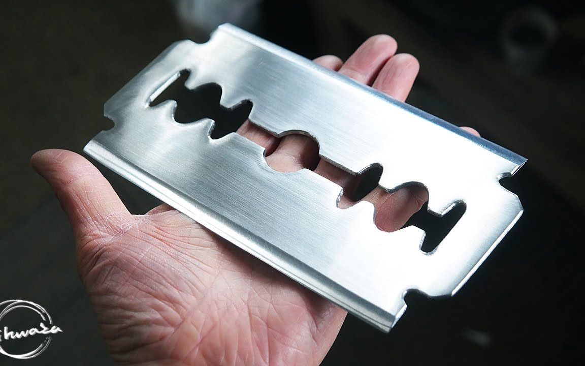 技师手工制作巨型刮胡刀片厨具p12