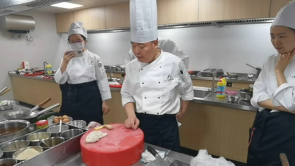 中式烹饪师初级第三课 咕咾肉,芙蓉蹄筋,木樨汤哔哩哔哩bilibili