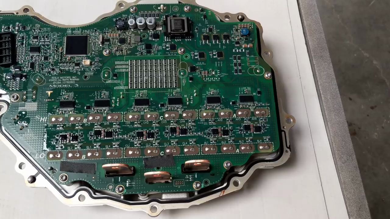 teslamodel3电机控制器拆解