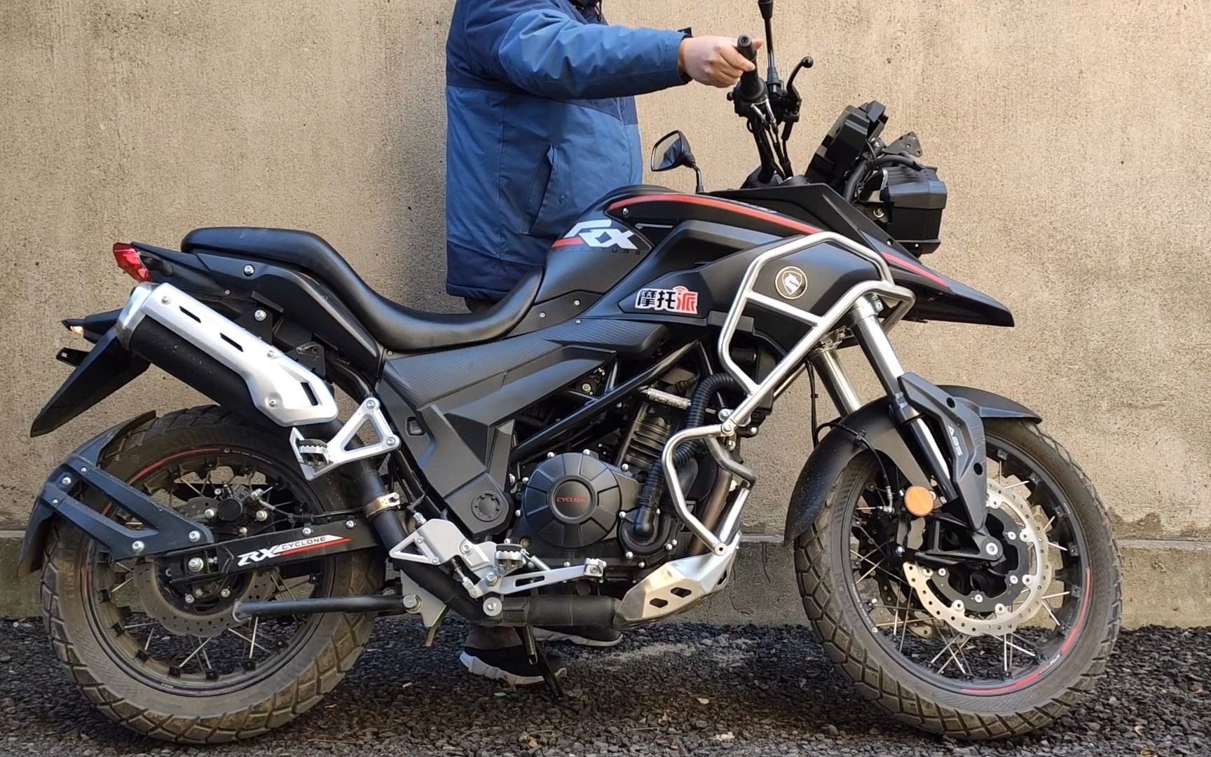 排量401cc2021款赛科龙rx3s排气声实拍